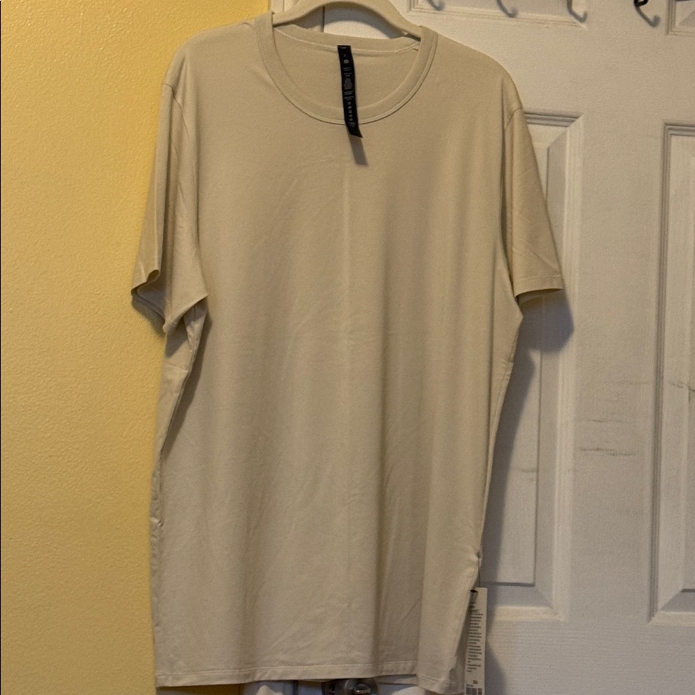 lululemon athletica Cream Short Sleeve Tee